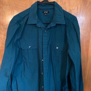 Men’s long sleeve button down shirt